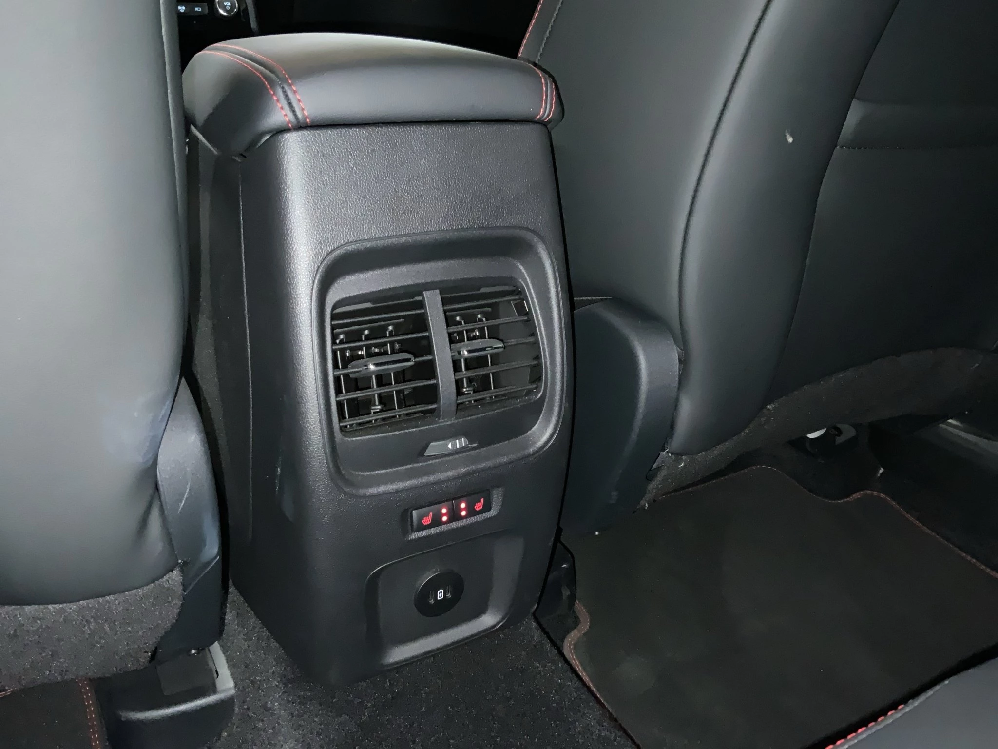 Ford-Kuga-image-20