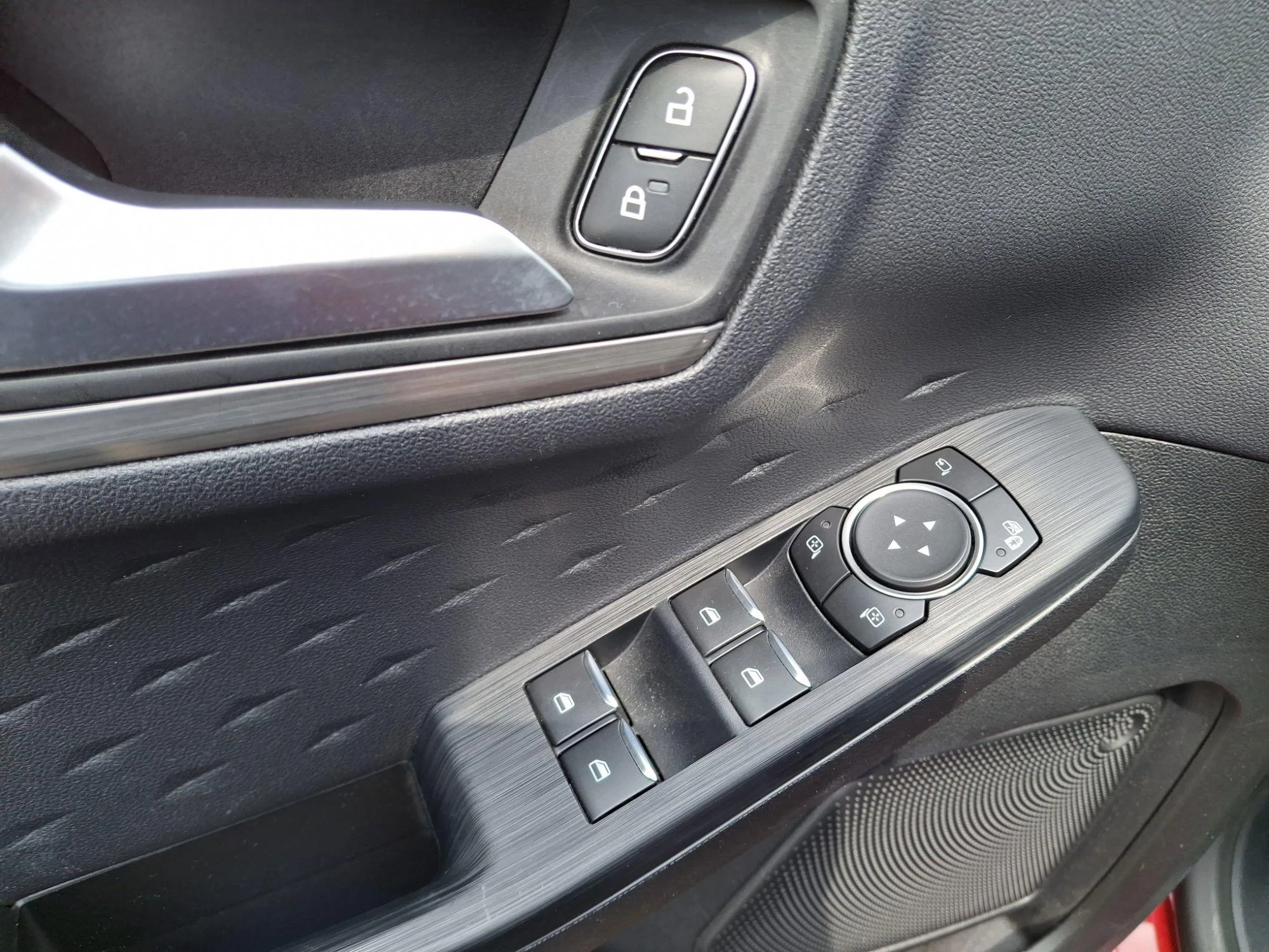 Ford-Kuga-image-11