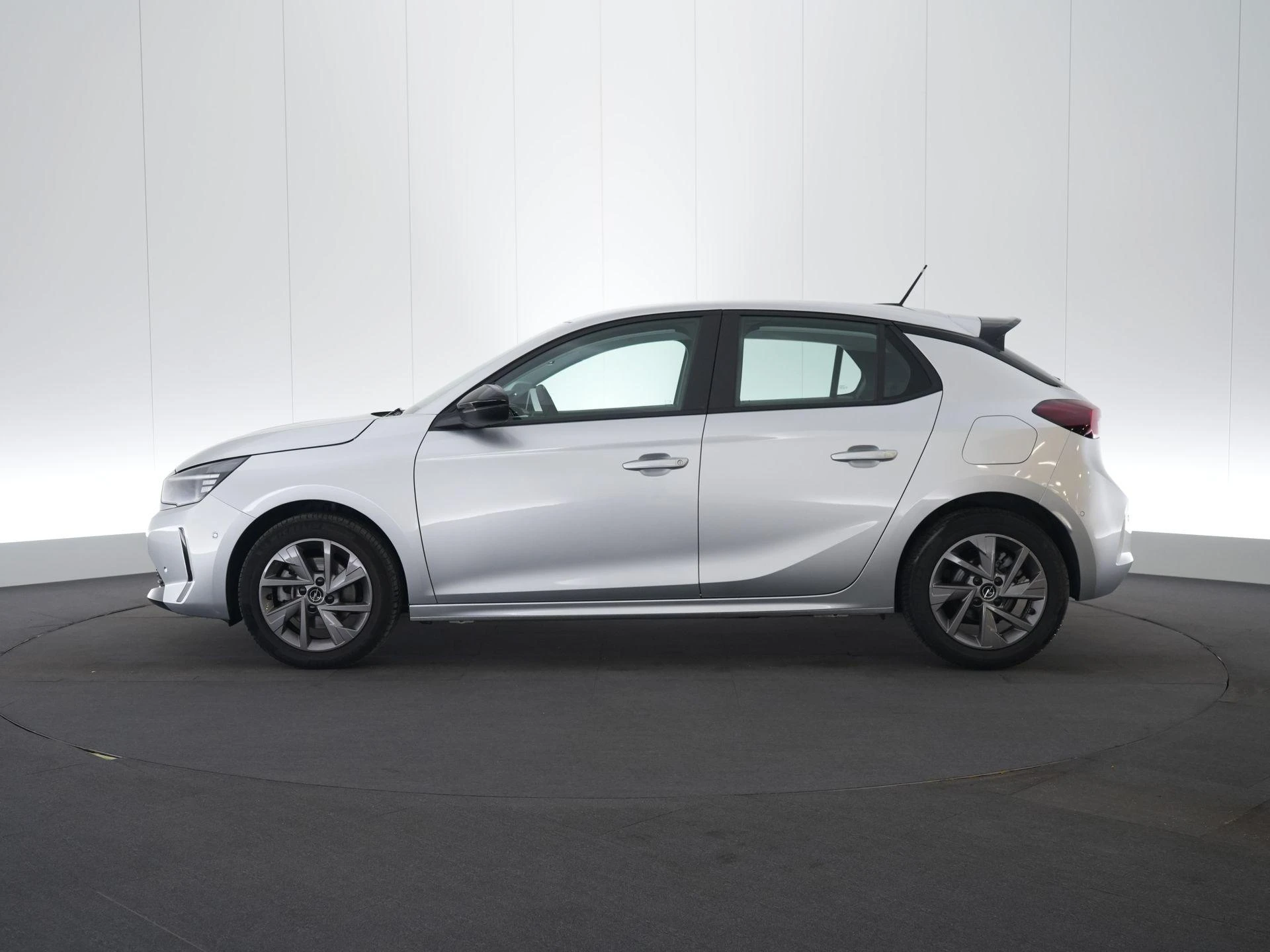 Opel-Corsa-image-3
