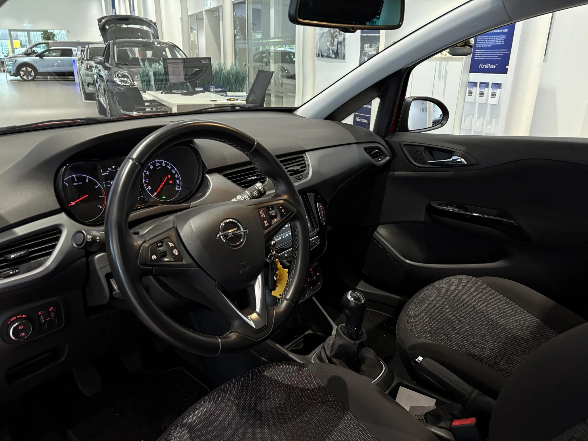 Opel-Corsa-image-9