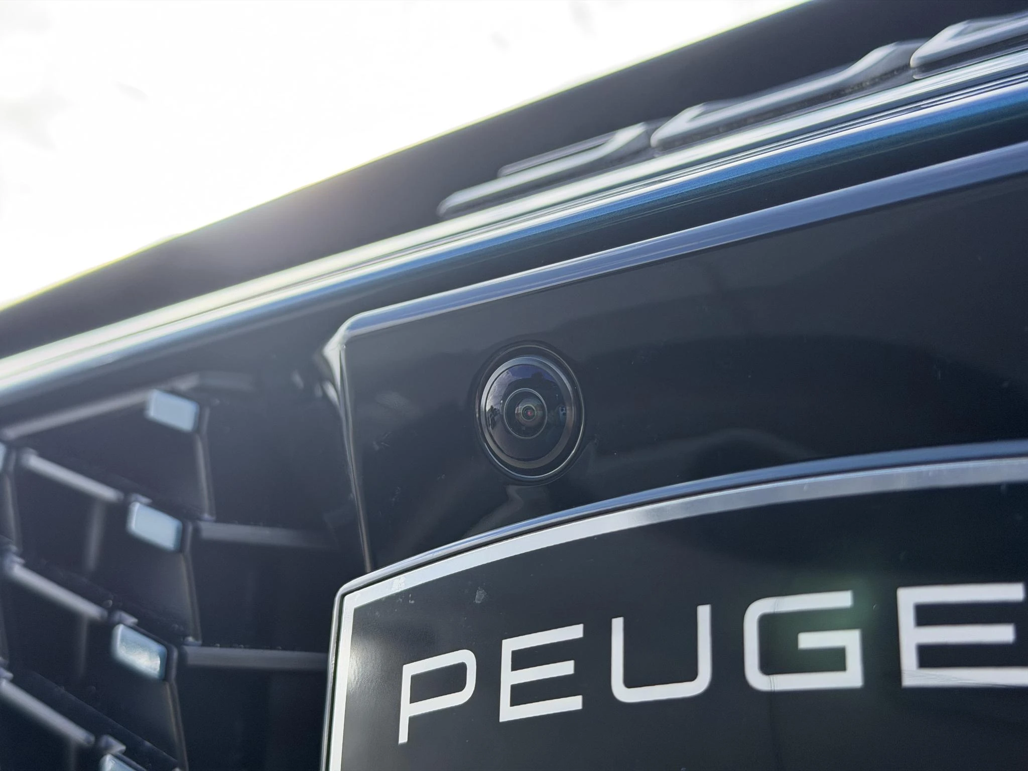 Peugeot-e-3008-image-22