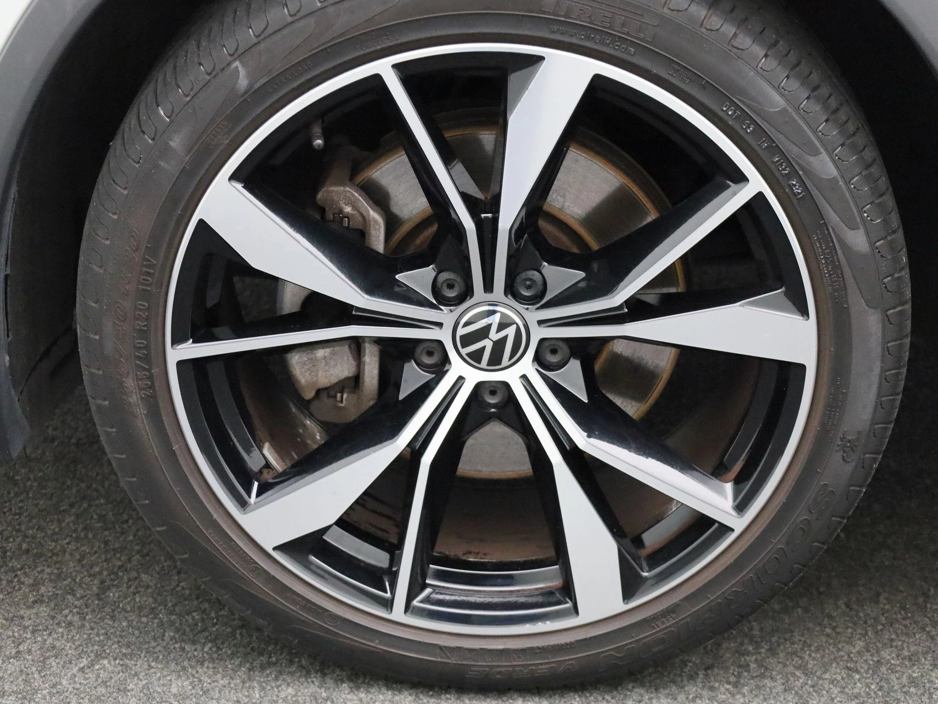 Volkswagen Tiguan 1.4 TSI eHybrid R-Line Business+ 245 PK|