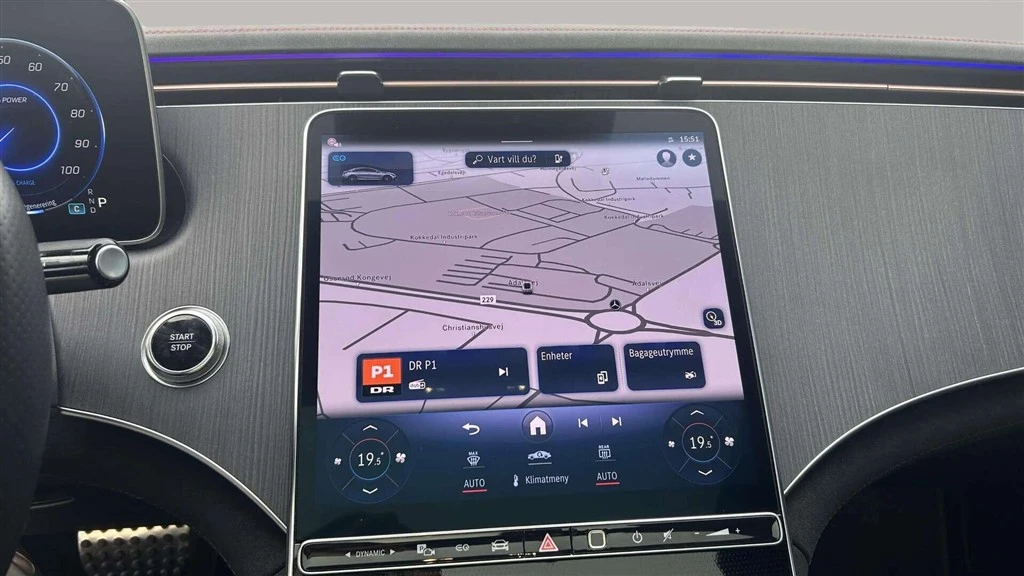 Mercedes-Benz-EQE-image-15