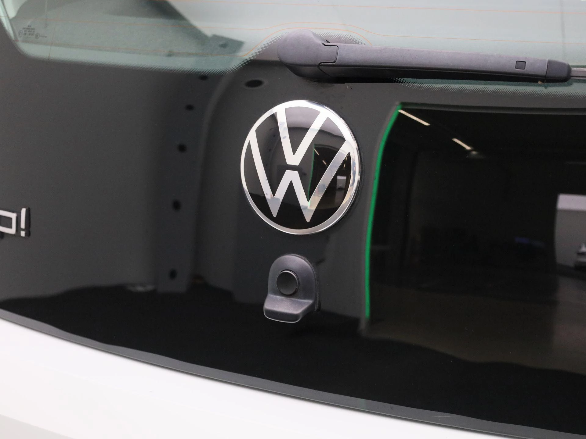 Volkswagen-up!-image-26