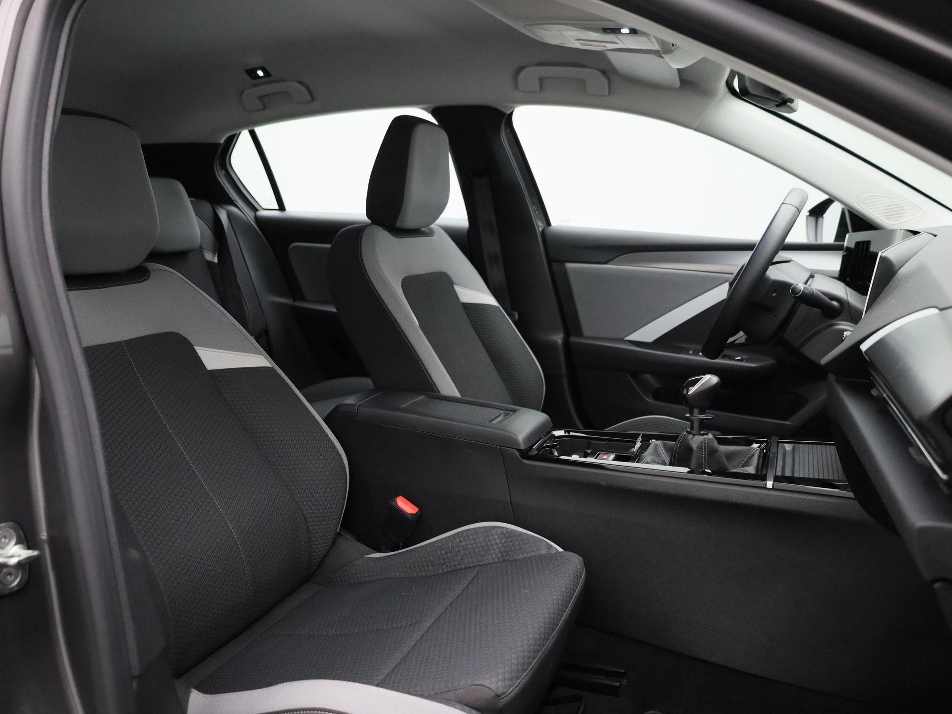 Opel-Astra-image-30