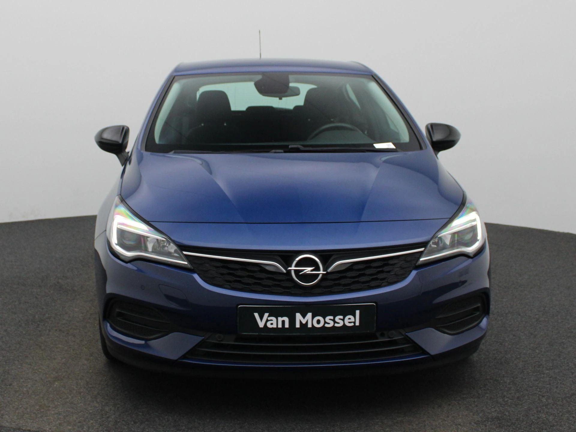 Opel-Astra-image-2