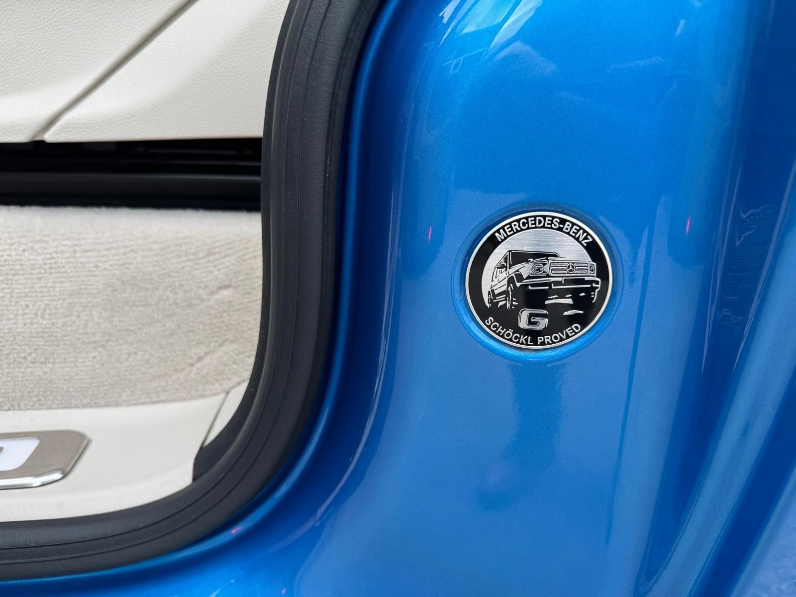 Mercedes-Benz-G-Klasse-image-25