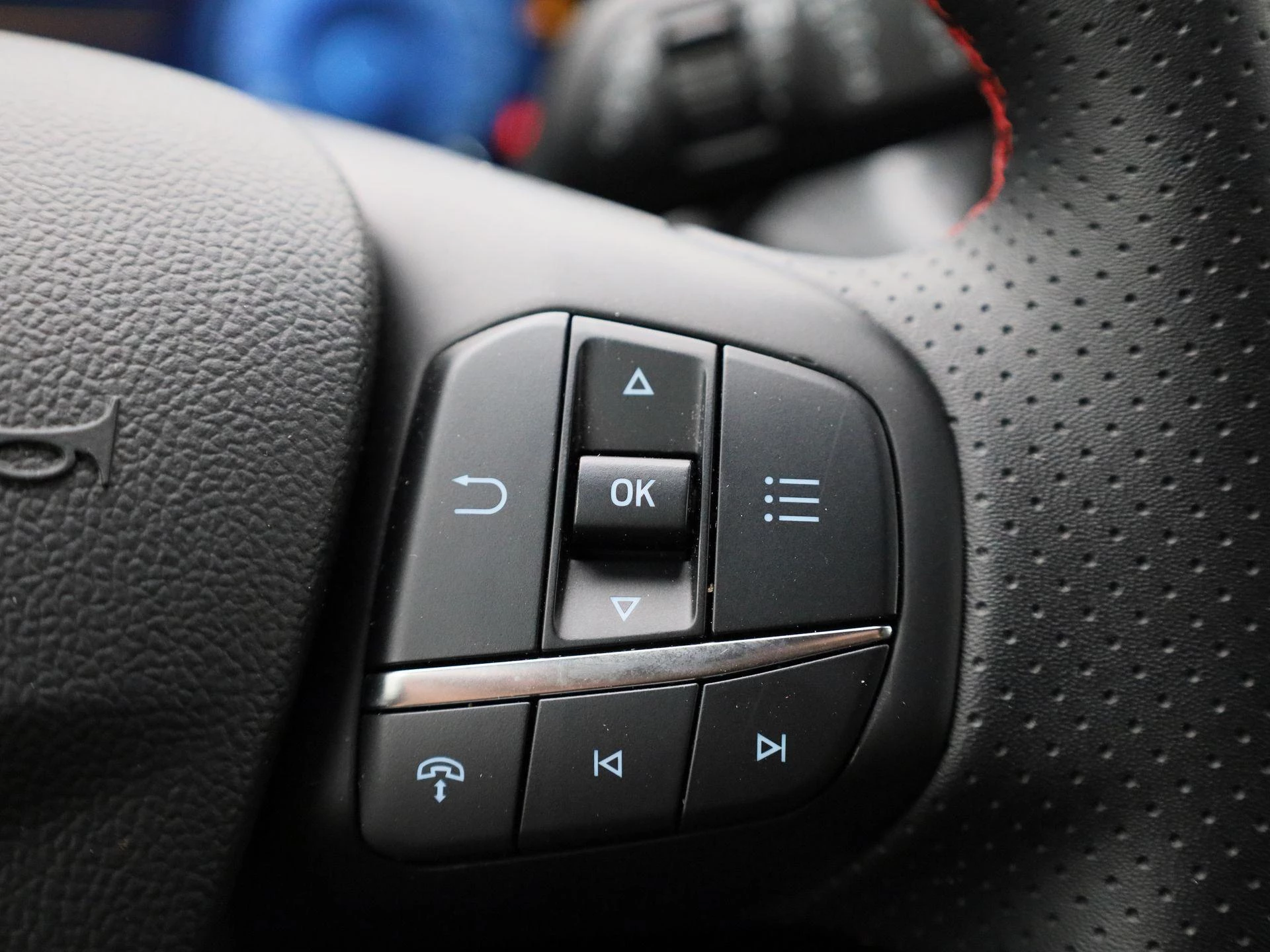 Ford-Kuga-image-25