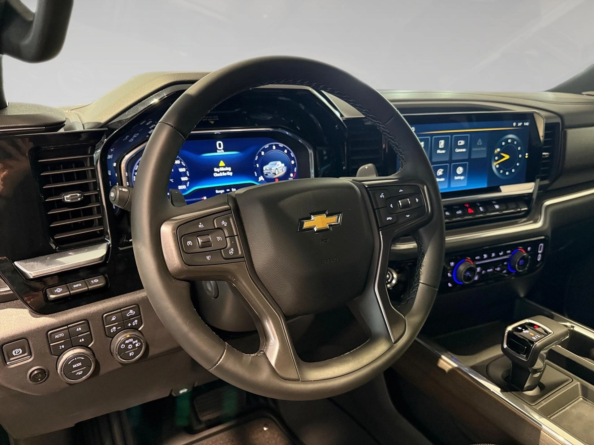 Chevrolet-Silverado-image-8
