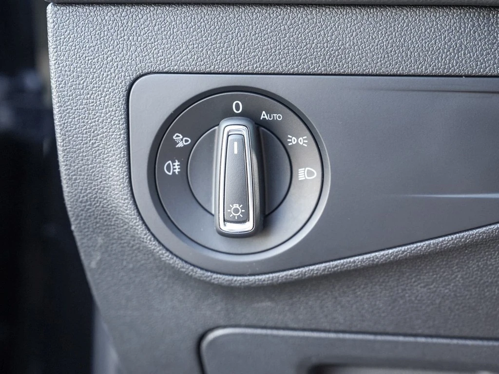 Volkswagen-Tiguan-image-14