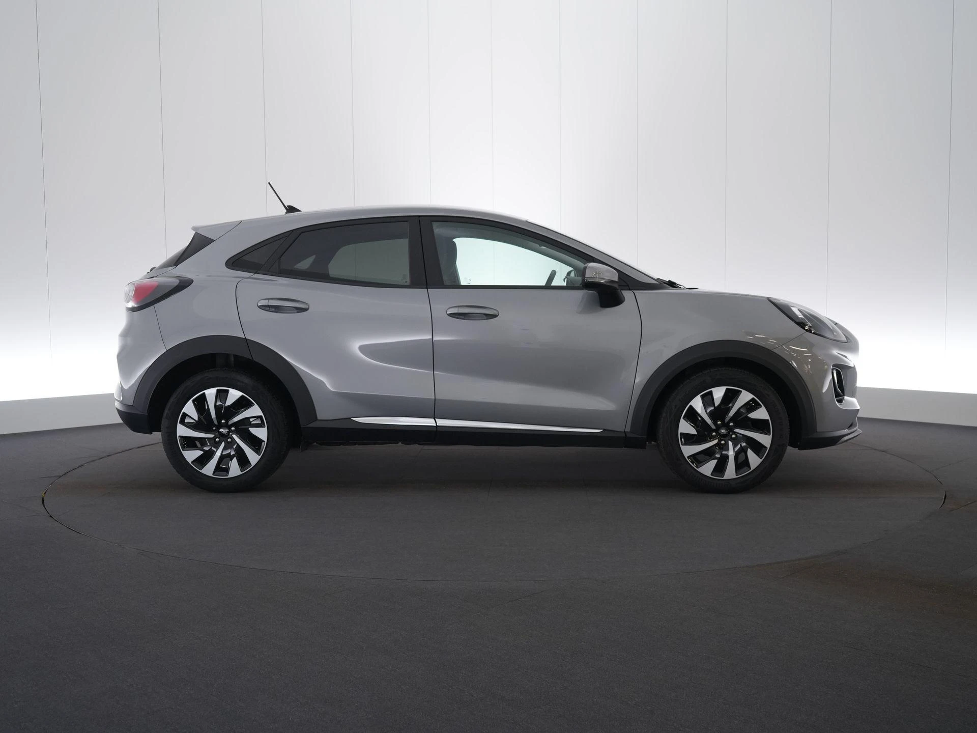 Ford Puma 1.0i Ecoboost mHEV 92kW Titanium