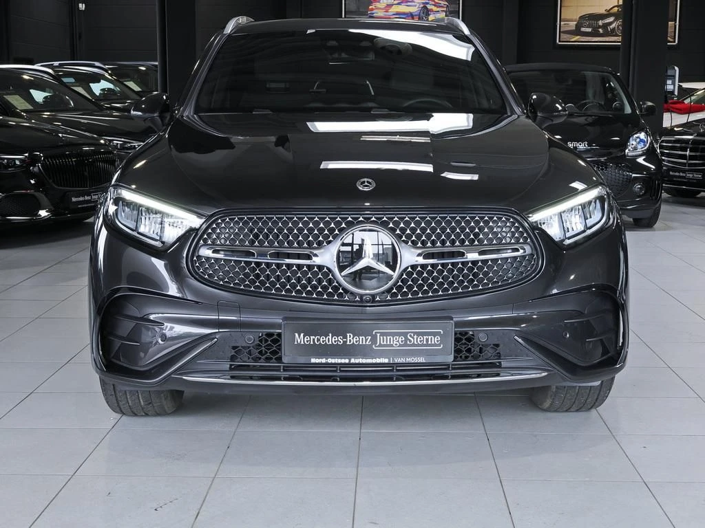 Mercedes-Benz-GLC 300 d-image-3