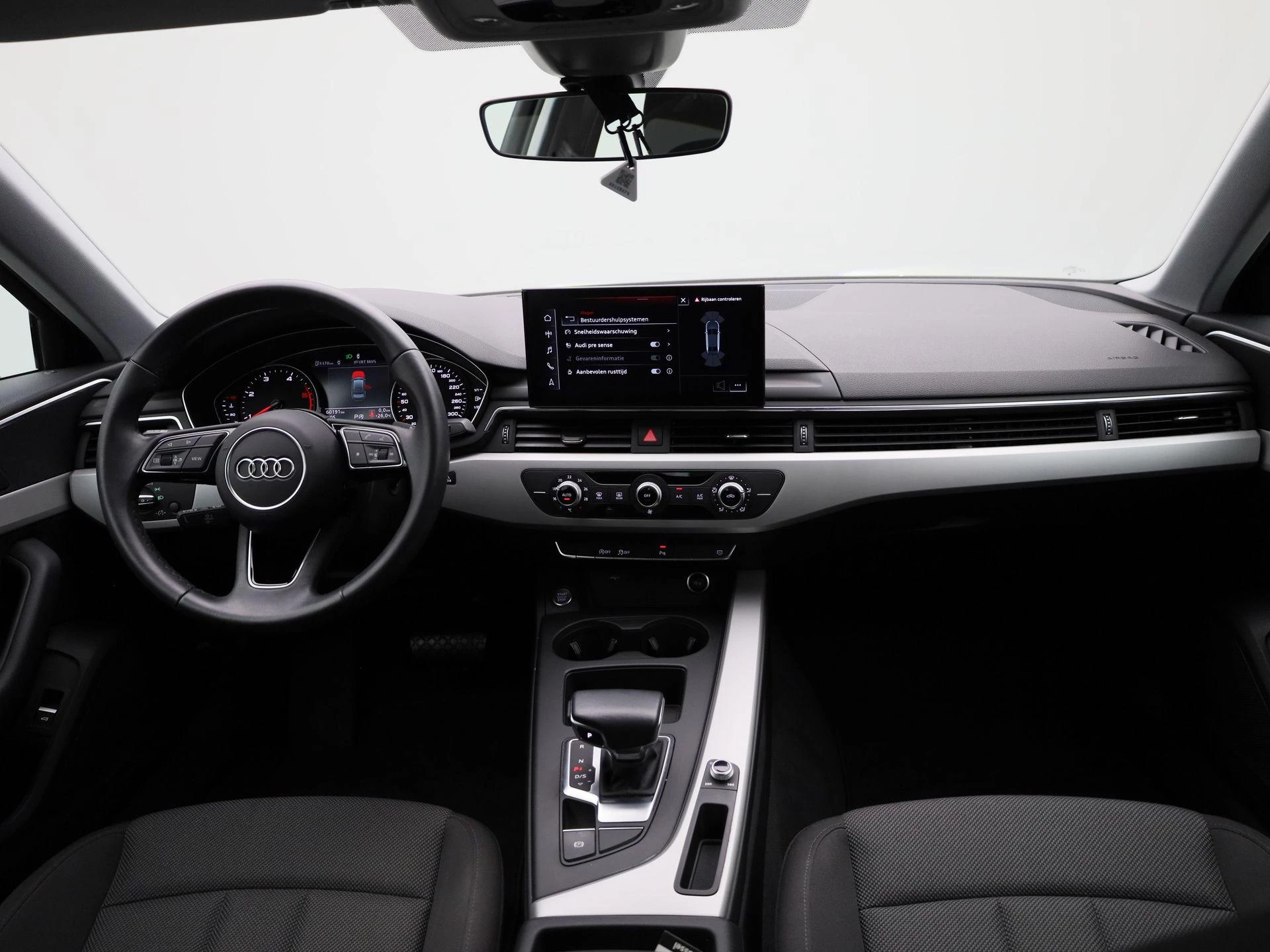 Audi A4 2.0 30 TDi 100kW S tronic Attraction B.E