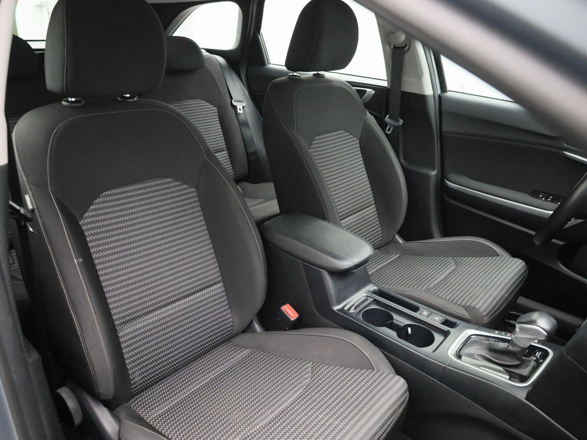 Kia-Ceed Sportswagon-image-33