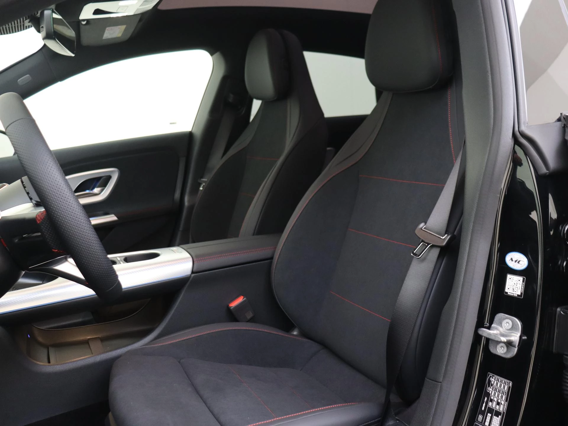 Mercedes-Benz-CLA-image-13