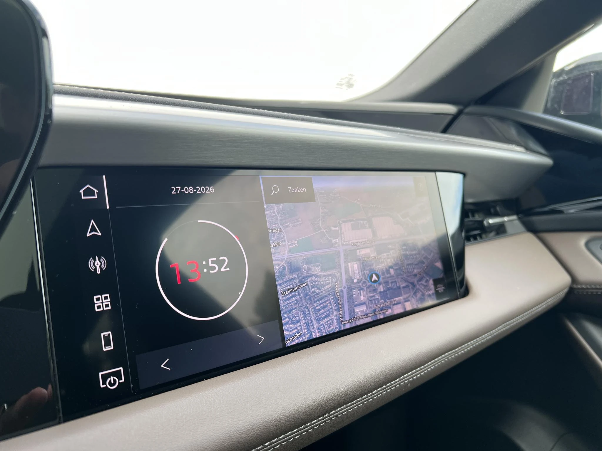 Audi-A6 Avant e-tron-image-13