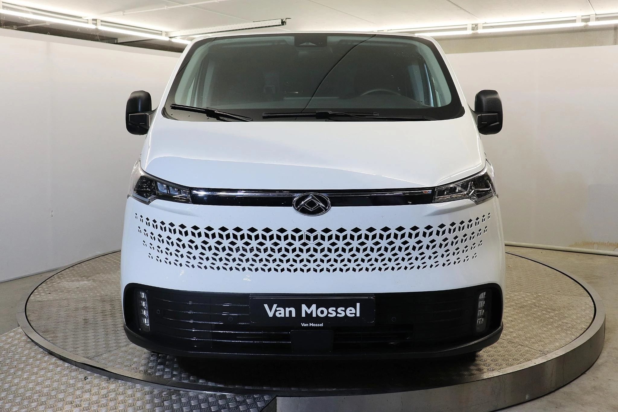 Maxus Deliver7 L1H1 77kWh