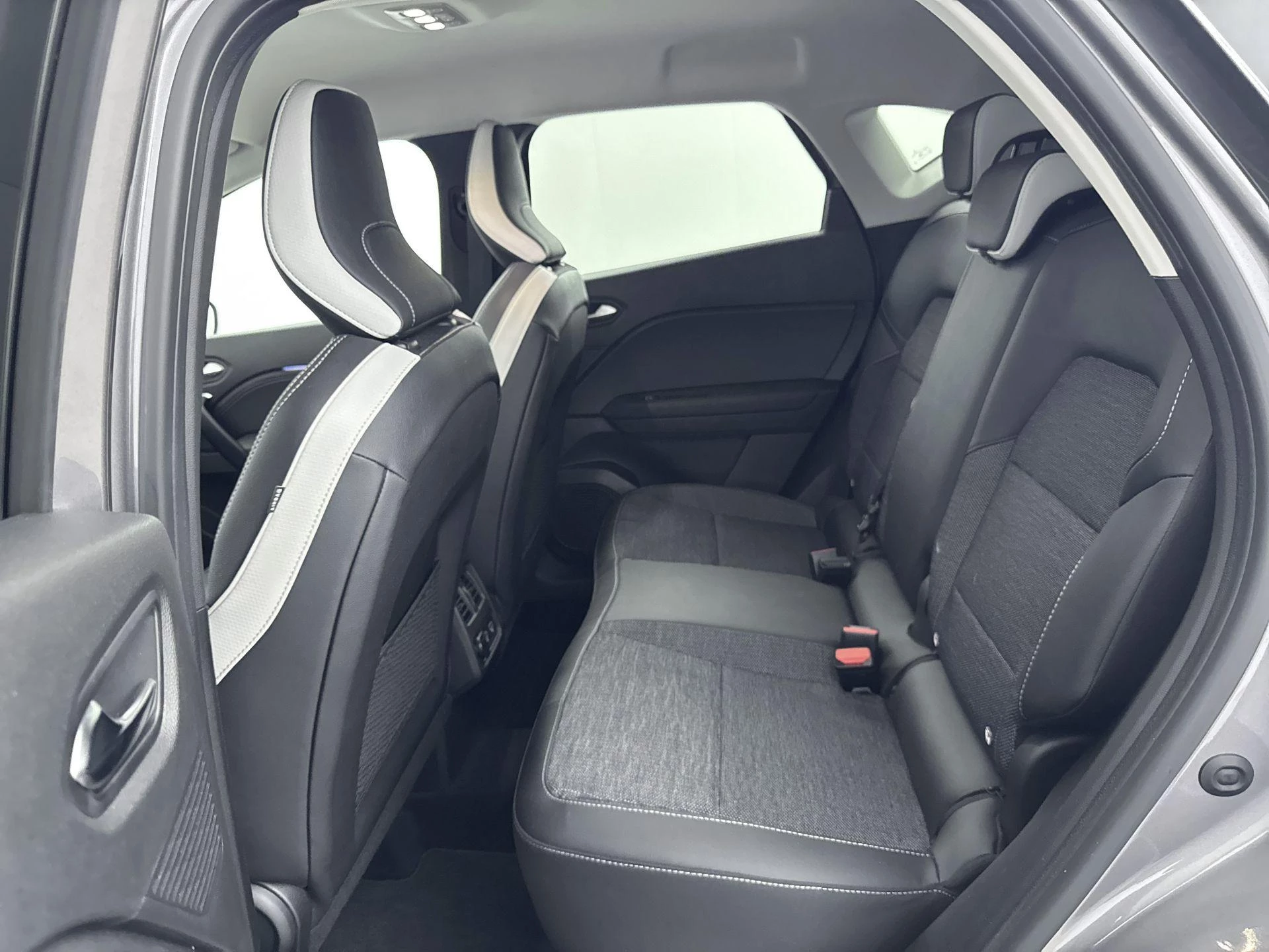 Renault-Captur-image-25