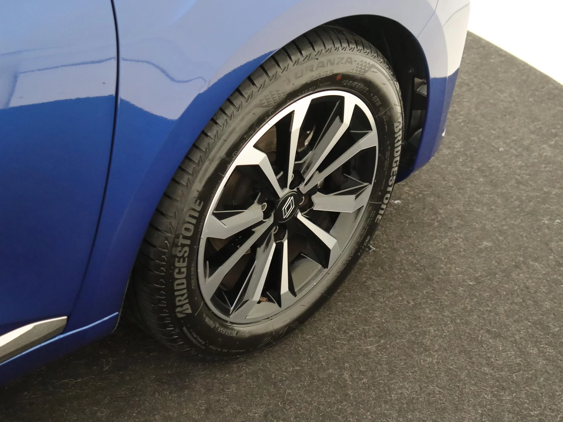 Renault-Clio-image-10