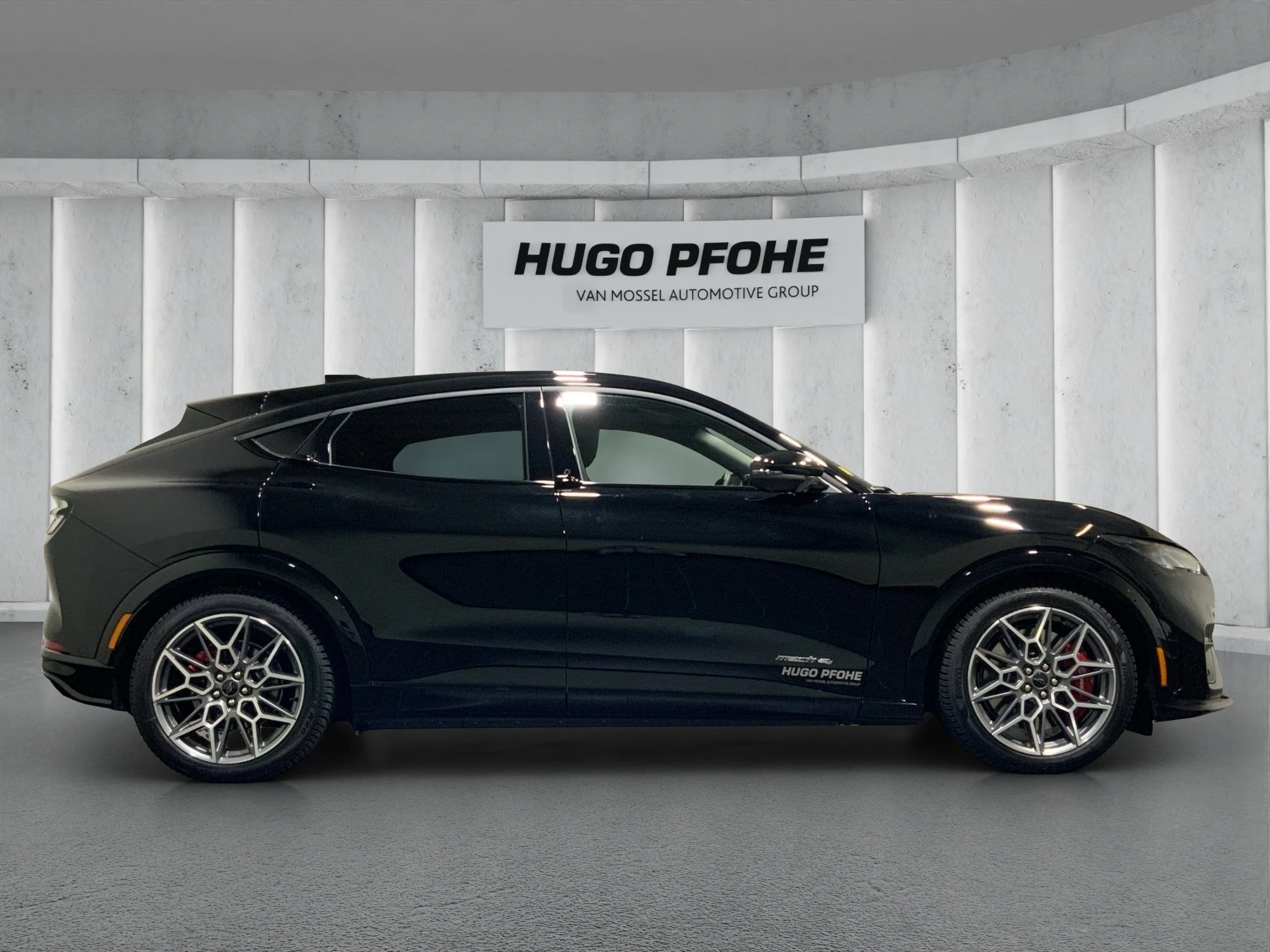 Ford-Mustang Mach-E-image-5
