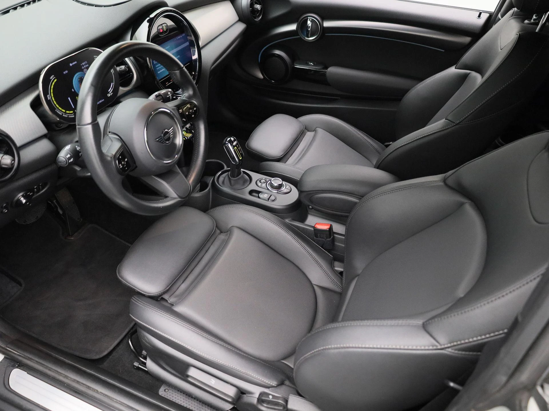 MINI-Cooper-image-14