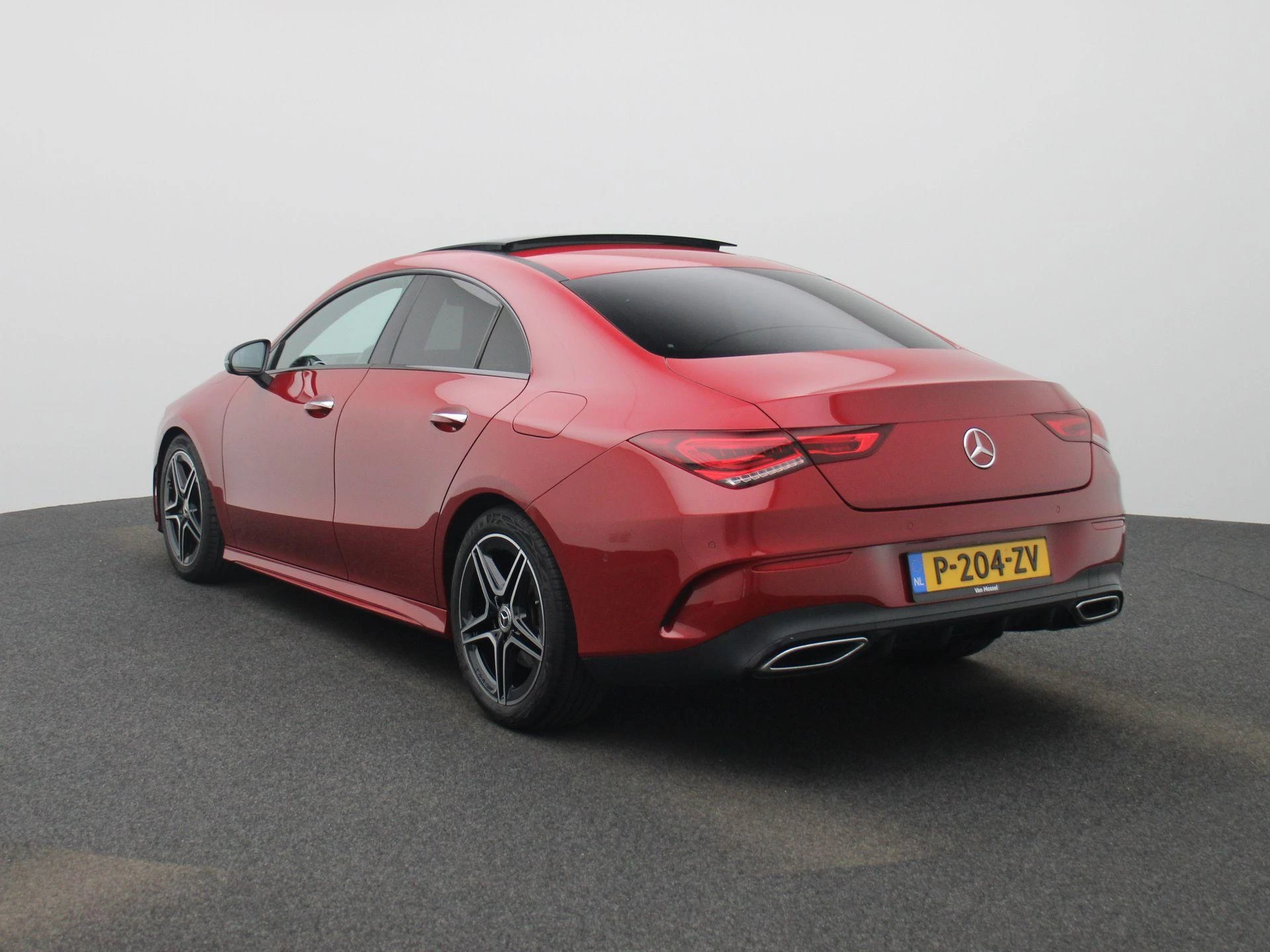 Mercedes-Benz CLA 200 Business Solution AMG