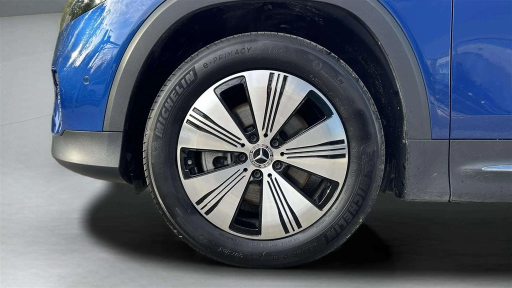 Mercedes-Benz-EQB-image-8