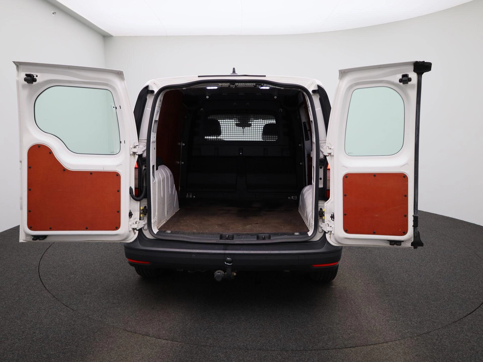 Volkswagen-Caddy-image-7