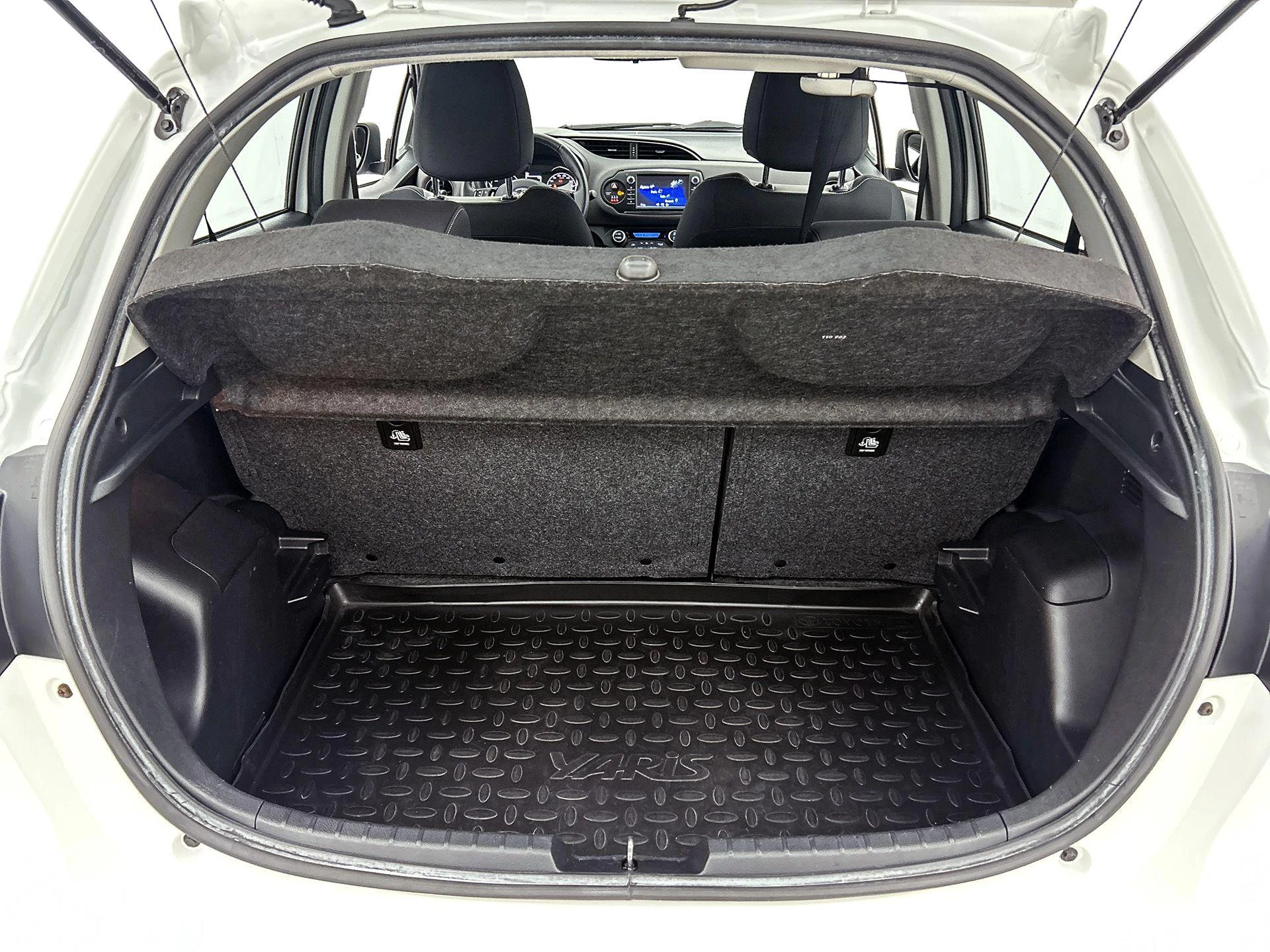 Toyota-Yaris-image-16