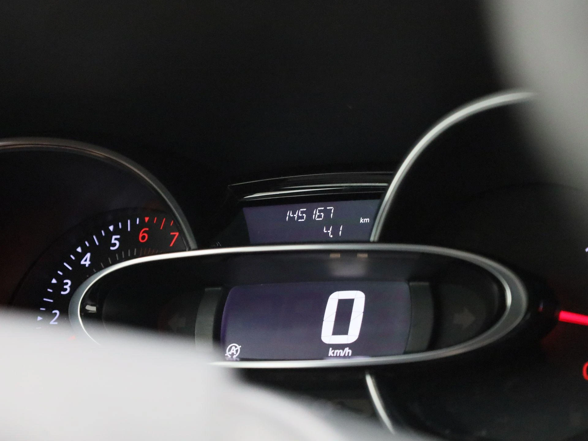 Renault-Clio-image-24