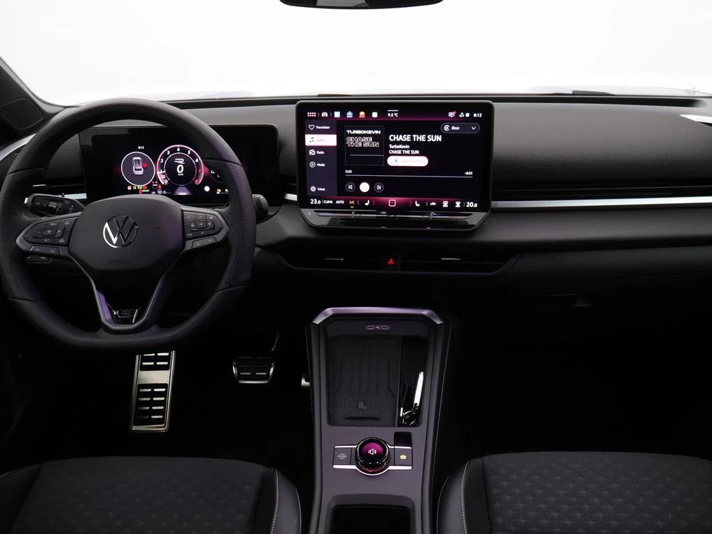 Volkswagen-T-Roc-image-9