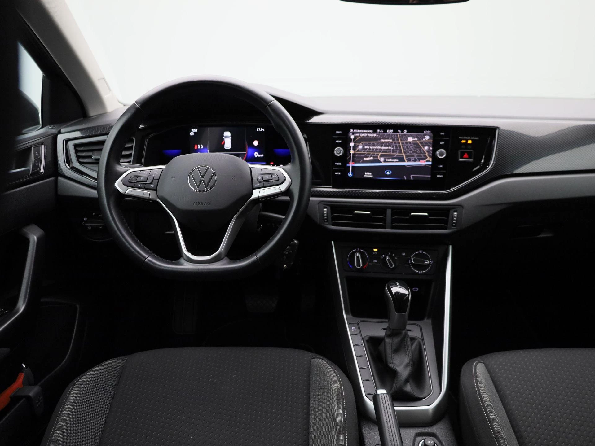 Volkswagen-Taigo-image-6