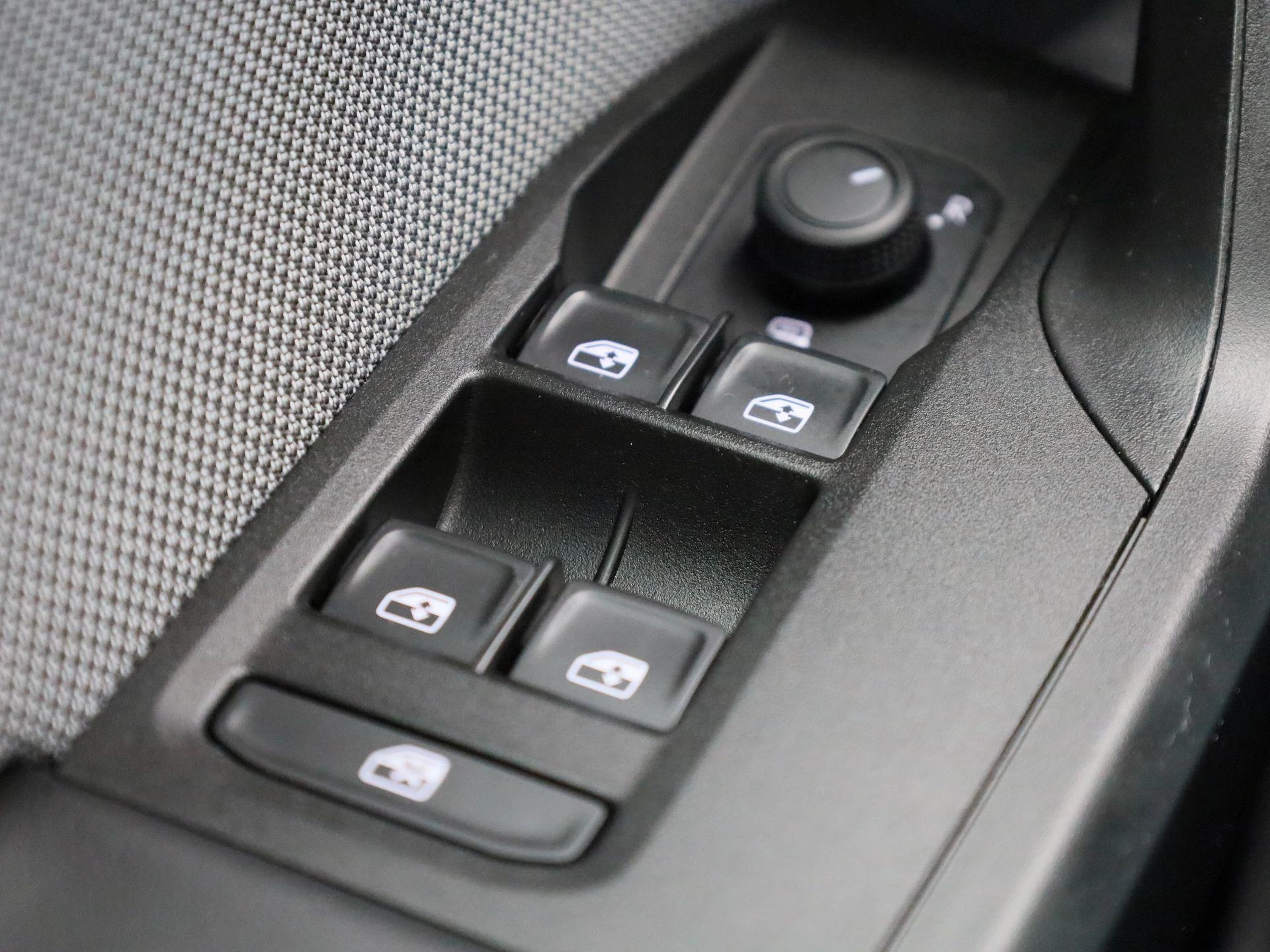 SEAT-Leon-image-27