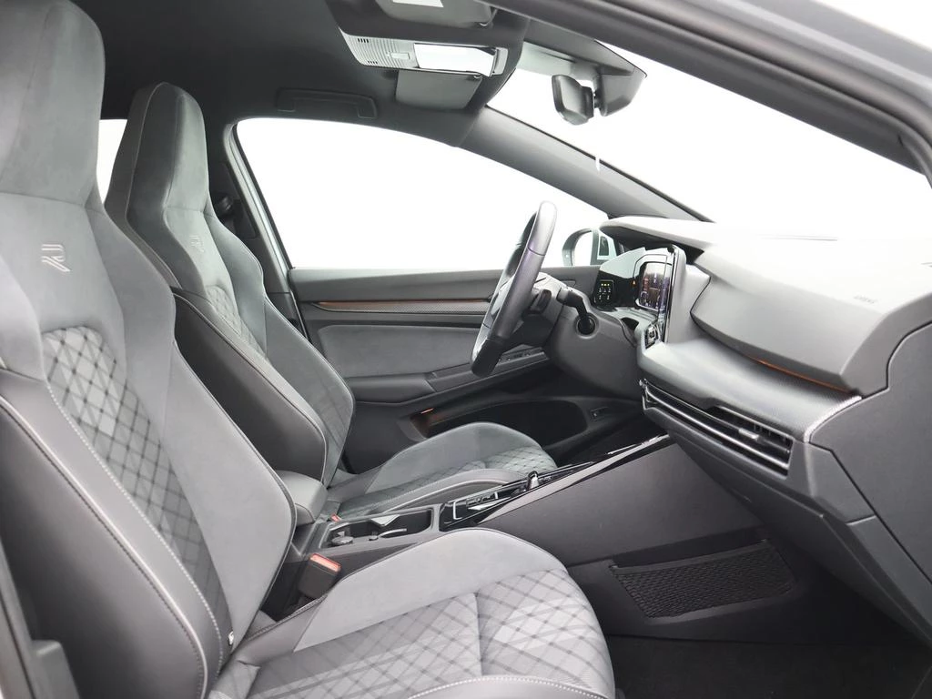 Volkswagen Golf VIII SW Golf Variant R-Line Business Premium 1.5eTSI 150PK *AUTOMAAT*SPORTZETELS*ALCANTARA*CAMERA*PDC*ACC*APP-CONNECT*...*