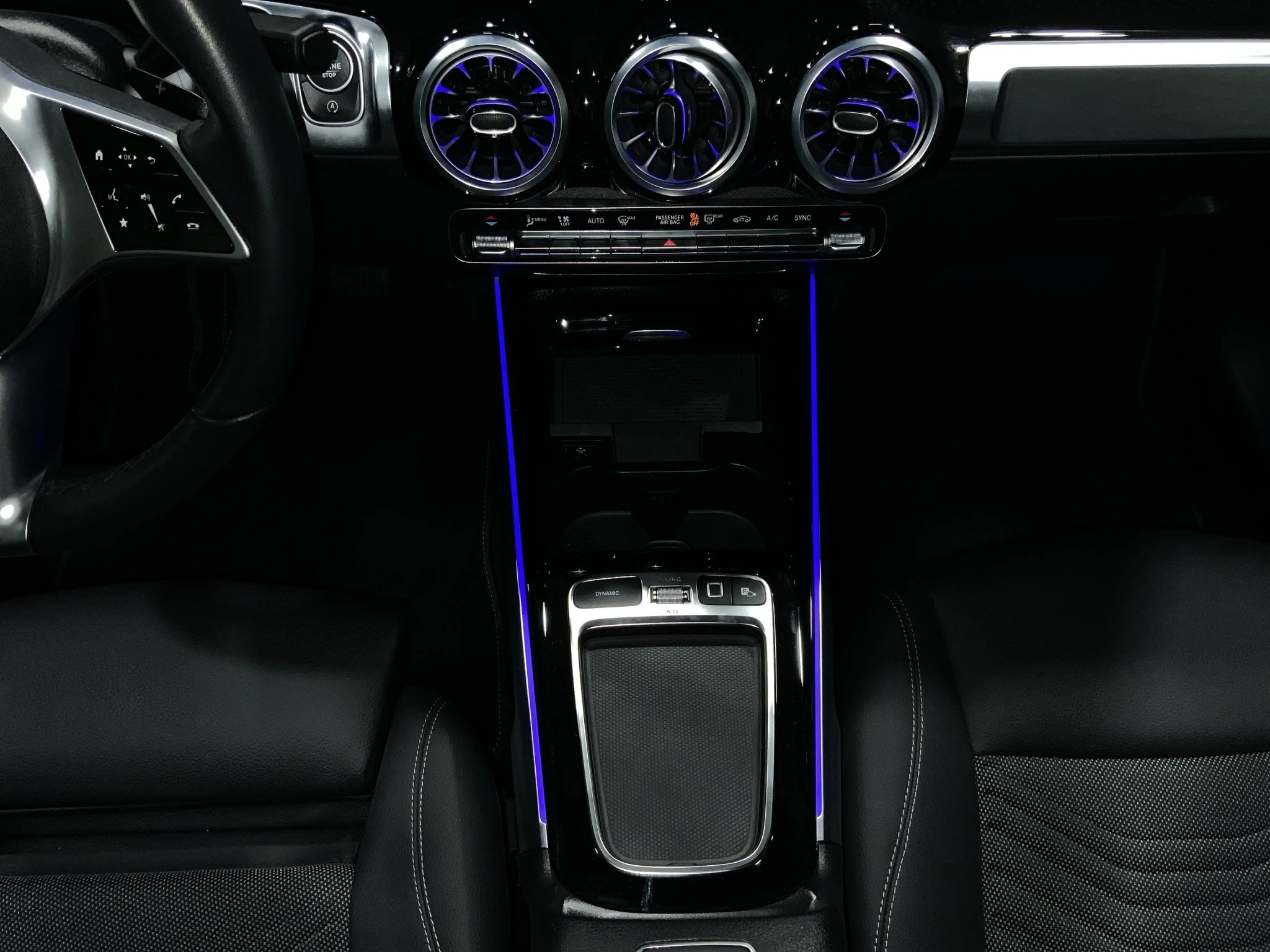 Mercedes-Benz GLB 200 Progressive | ACC