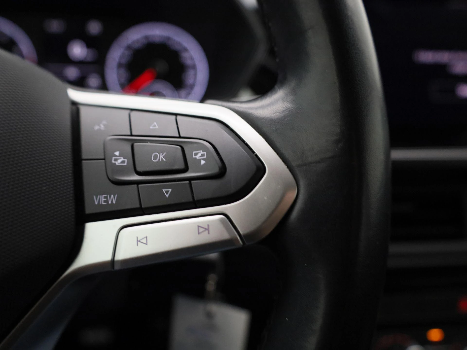 Volkswagen-T-Cross-image-15