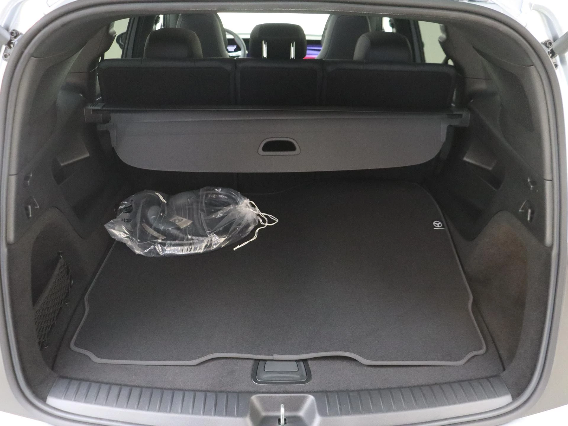 Mercedes-Benz-GLB-image-27