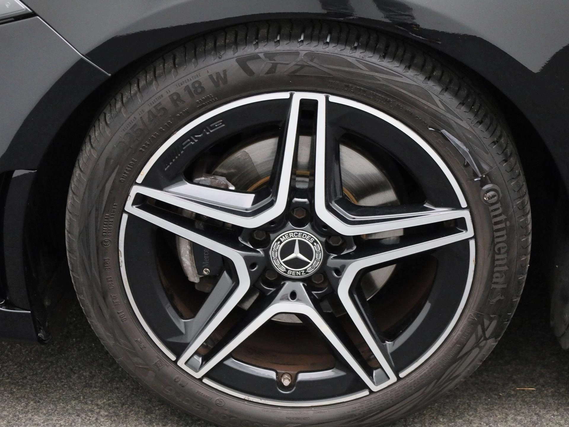 Mercedes-Benz A-Klasse 180 Aut. AMG Business Solution