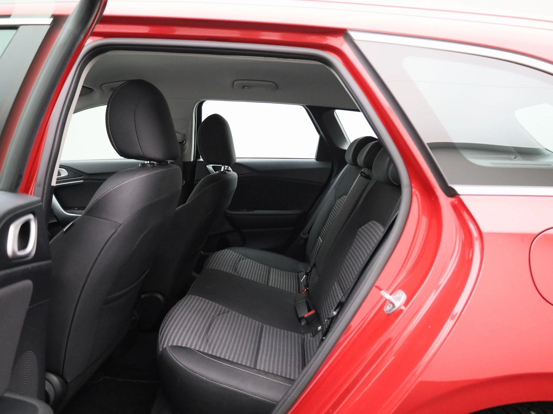 Kia-Ceed Sportswagon-image-9