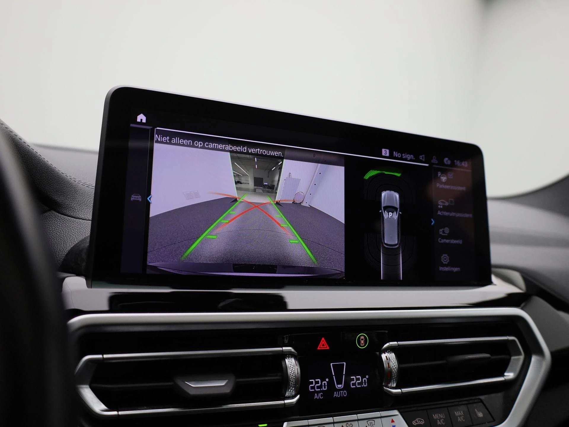 BMW-iX3-image-19