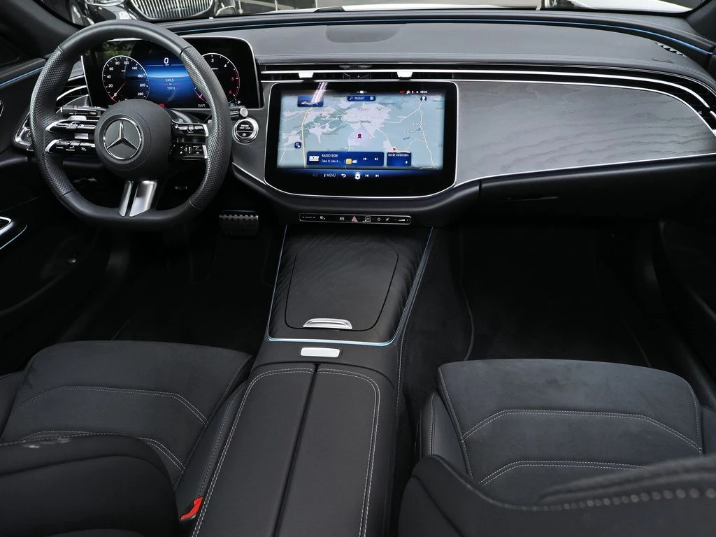 Mercedes-Benz-E-Klasse 220 d-image-13