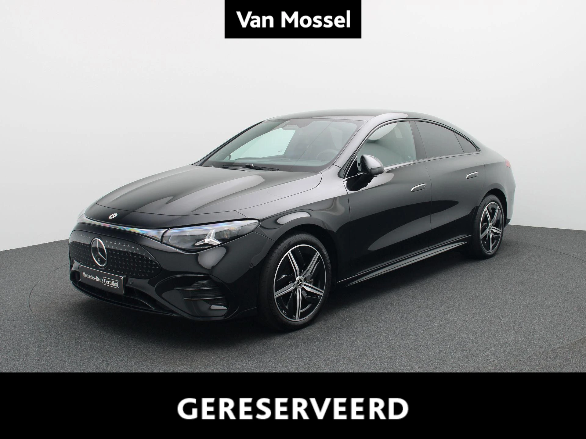 Mercedes-Benz-CLA-image-0