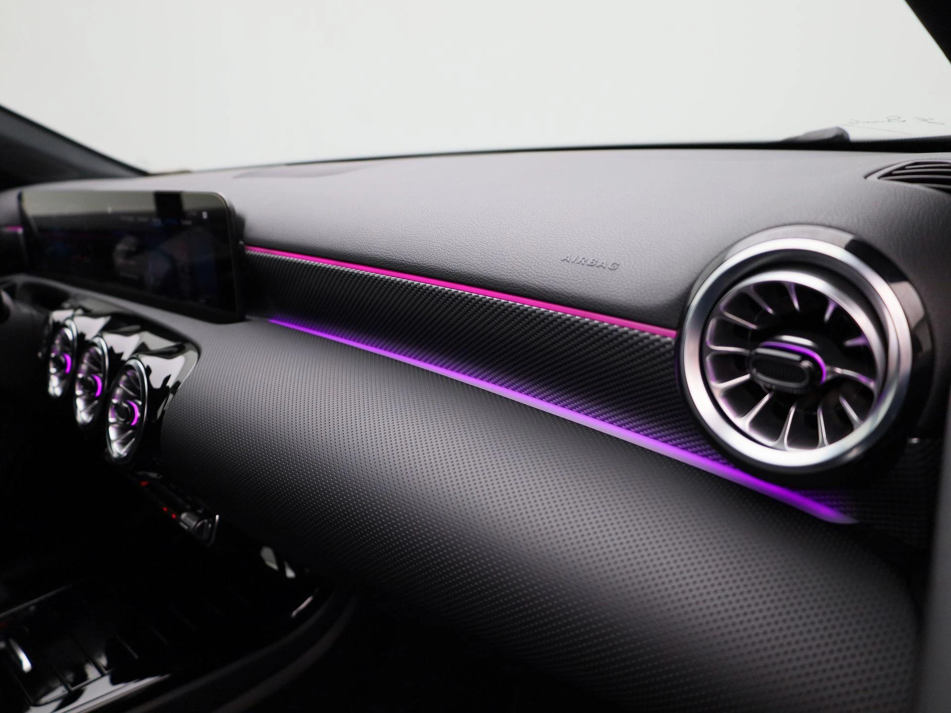 Mercedes-Benz-A-Klasse-image-36
