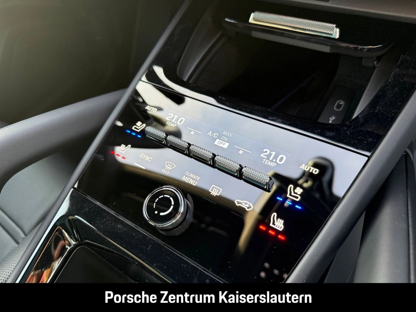 Porsche Cayenne E-Hybrid Black Edition HA-Lenkung 21-Zol black edition