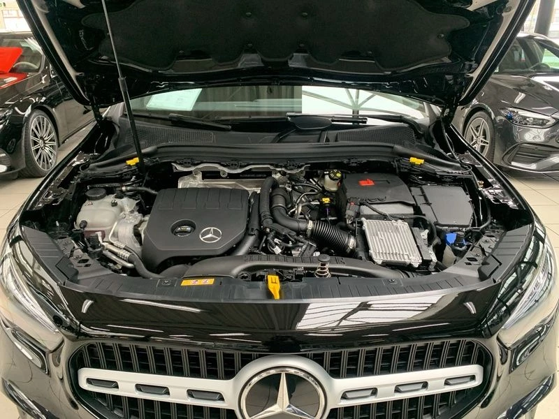 Mercedes-Benz GLA 200 ADV AHK LED SPUR SHZ DCT KAMERA NAVI