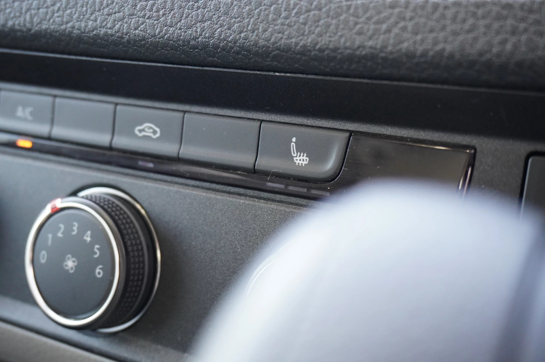 Volkswagen-California-image-58