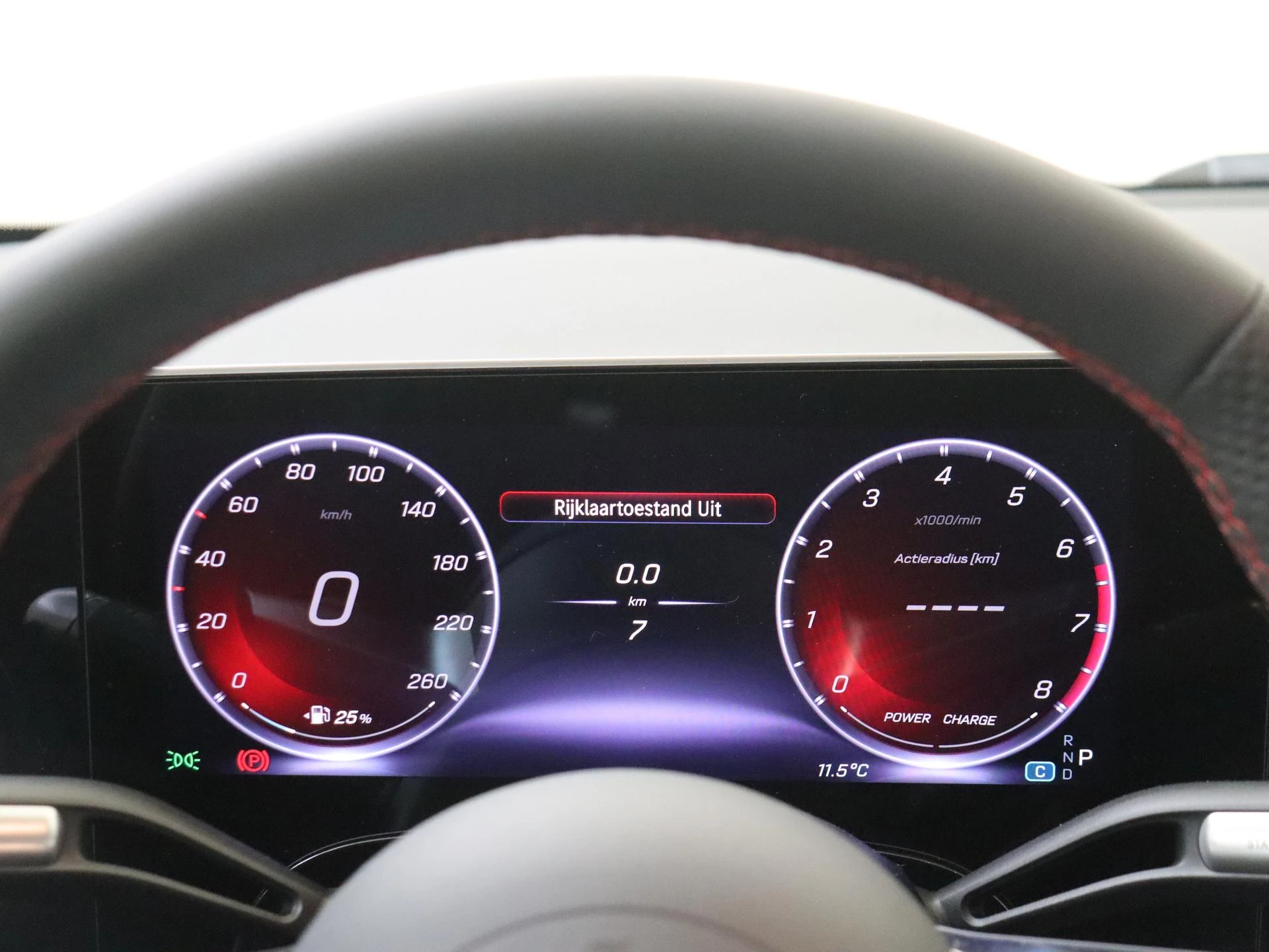 Mercedes-Benz-CLA-image-14