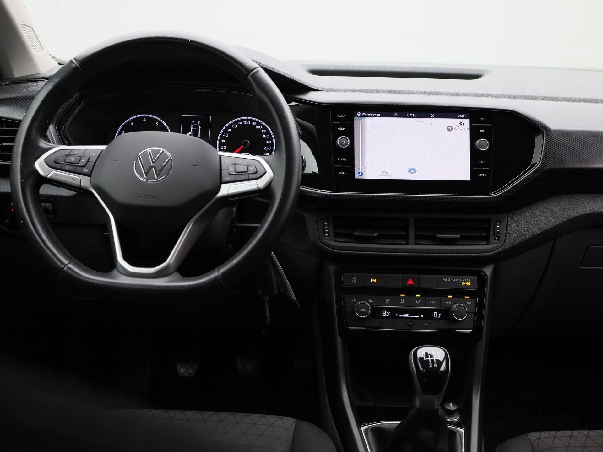 Volkswagen-T-Cross-image-6