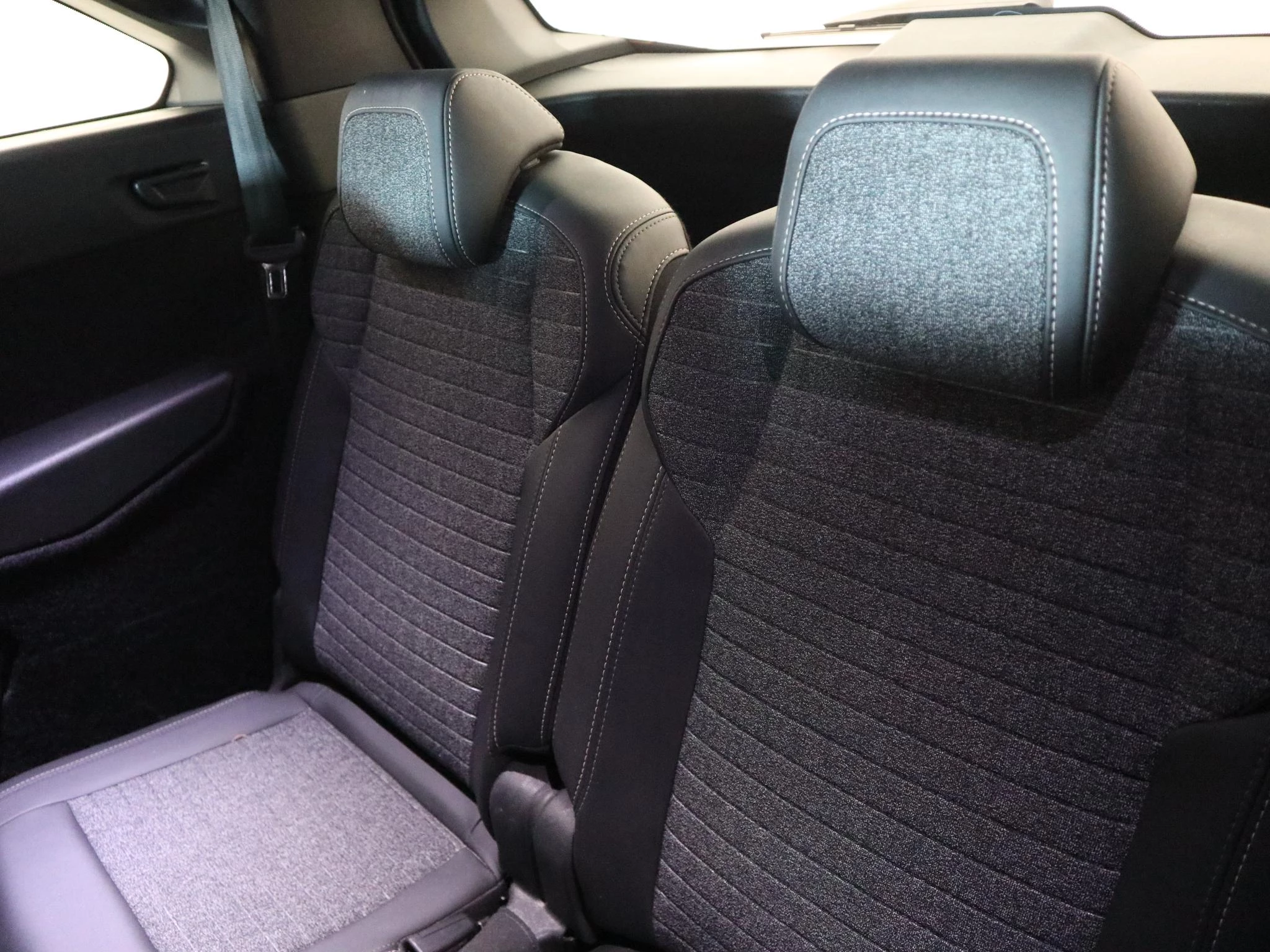 Peugeot-5008-image-11