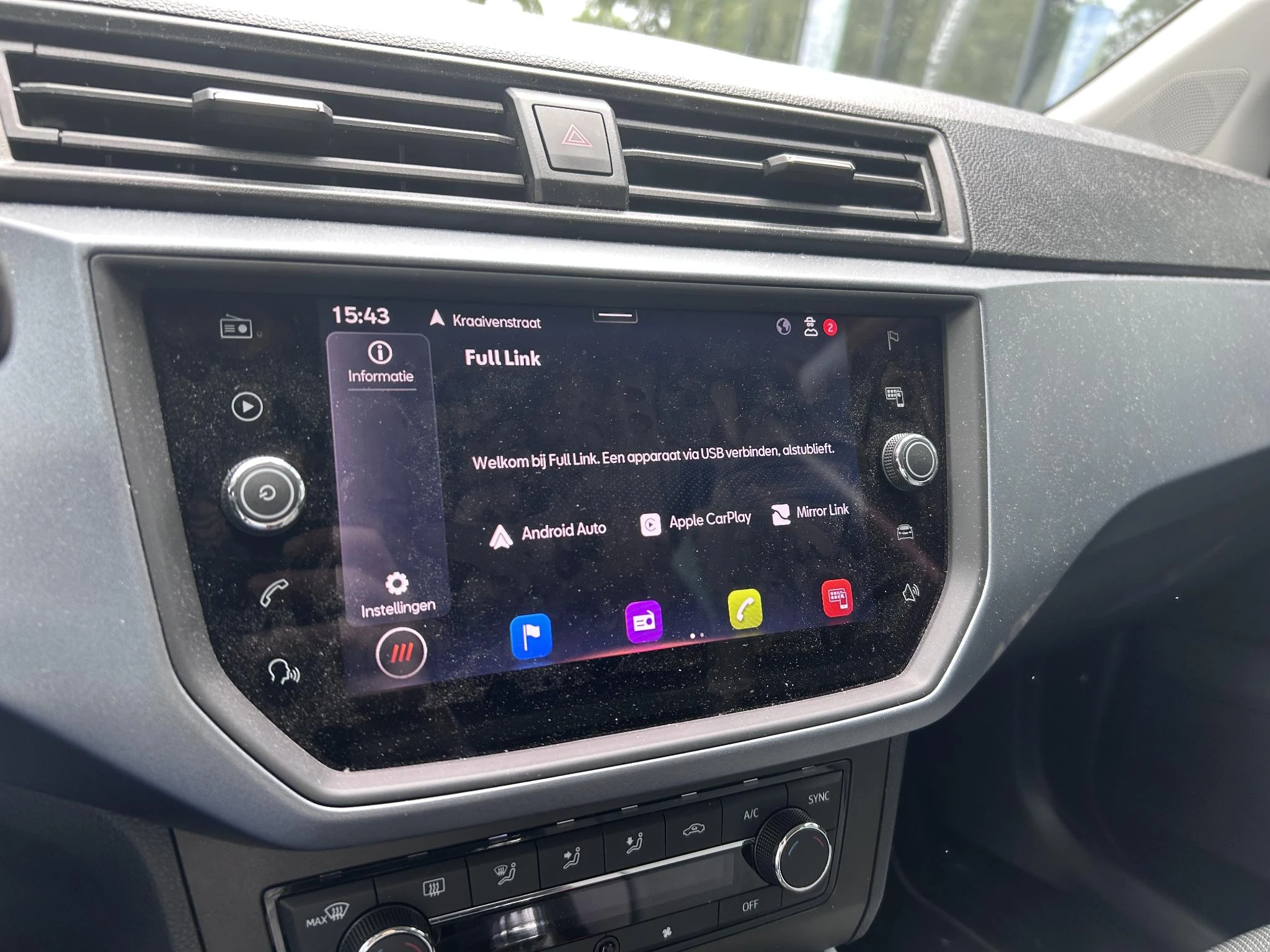 SEAT-Arona-image-6